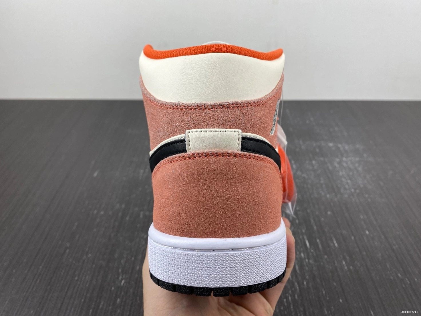 Reps Jordan DV1336-800 (GS) Mid SE Orange Suede - 1 0517